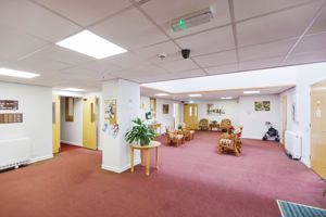 COMMUNAL LOUNGE- click for photo gallery